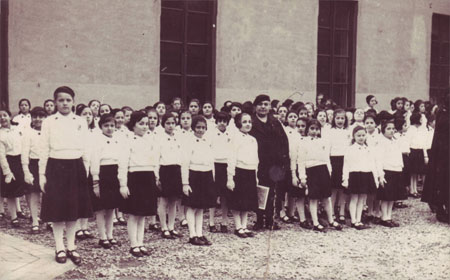 Una classe femminile negli anni Trenta